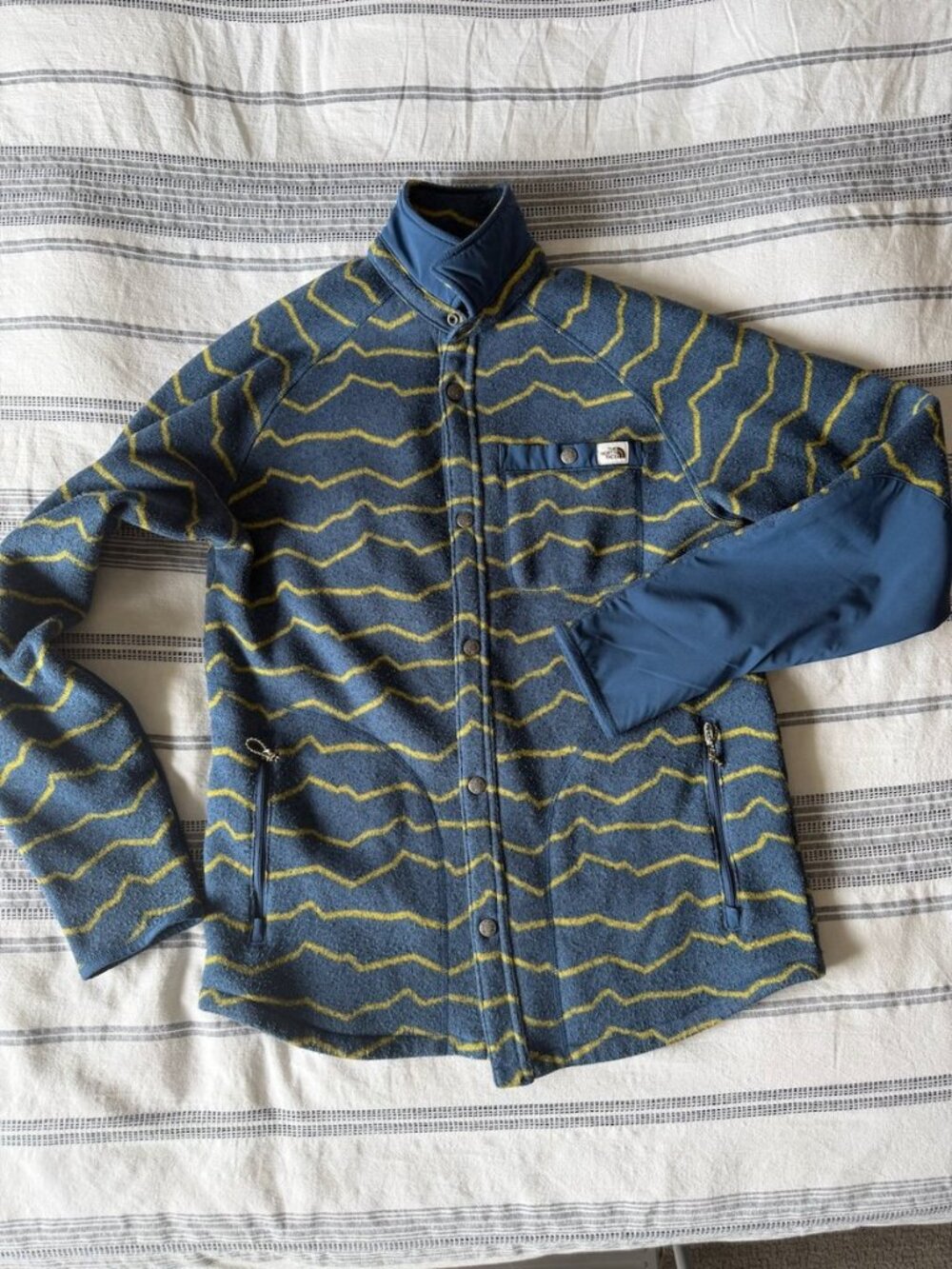 The North Face Blue Yellow Chevron Fleece Snap Shirt Jacket Men M